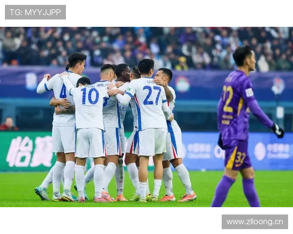 上海申花关键战表现波动，问题在高强度对抗中被放大